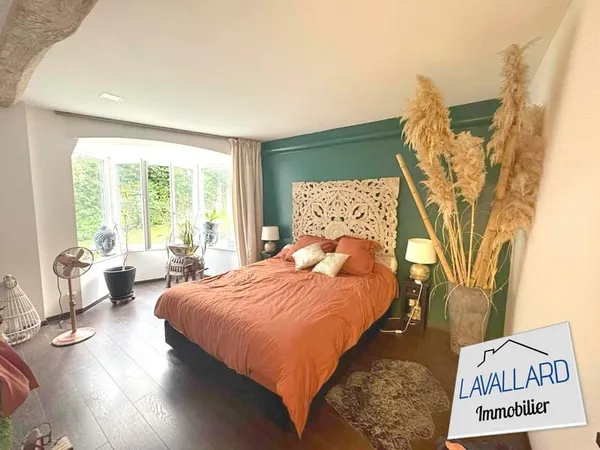 Maison 5 pièces 145 m²