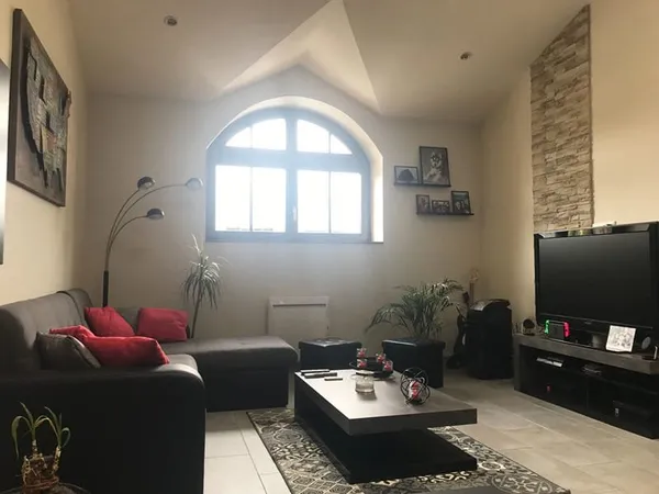 Loft F2 avec une mezzanine