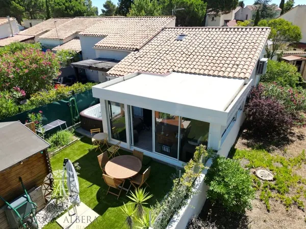 NUE-PROPRIETE - Maison 3 faces - PLAIN-PIED - VERANDA - JARD