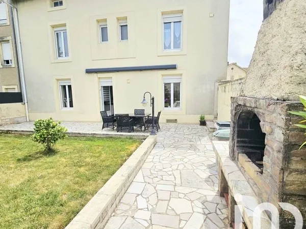 Immeuble 218 m²