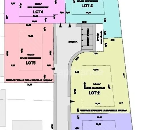 Terrain à projet avec permis d'aménager - 3 816m²