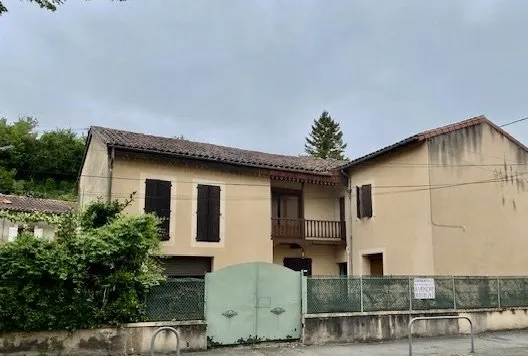 Maison de ville avec T1bis, garage et terrasse à Auch hyper