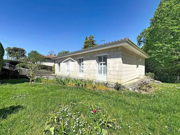 Maison sur sous-sol semi enterré de 3 chambres