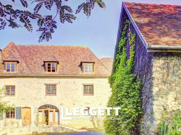 Maison 8 pièces 296 m²