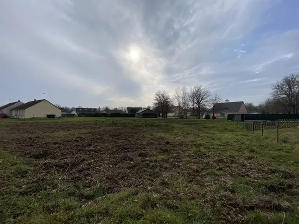 Terrain constructible - La-Ferté-Imbault