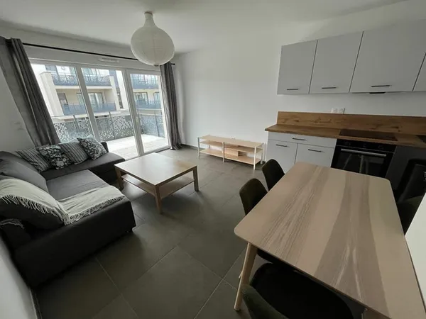 Appartement Mont Saint Martin F2 MEUBLE et PARKING