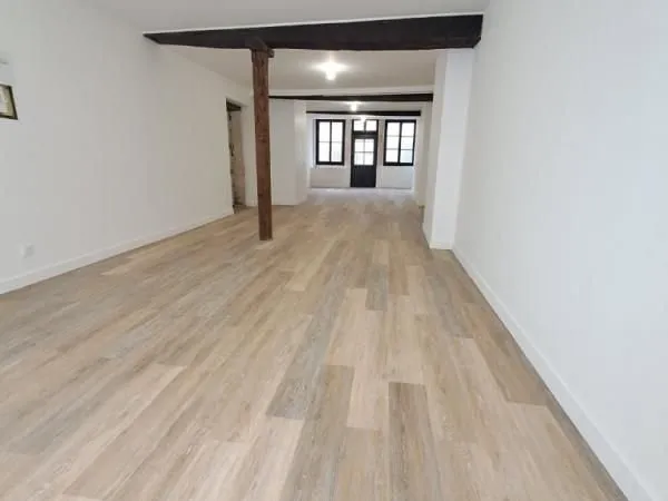 Local hôtel 70 m²
