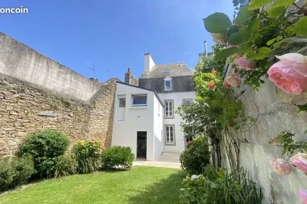 Maison 10 pièces 200 m²