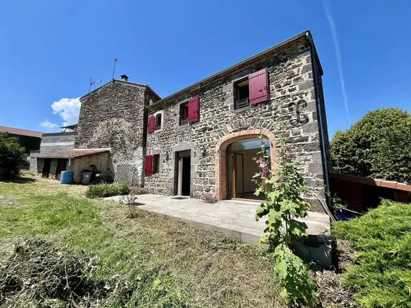 Maison rénovée sur terrain