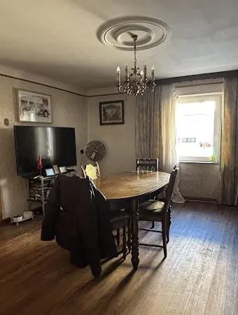 Maison 8 pièces 159 m²