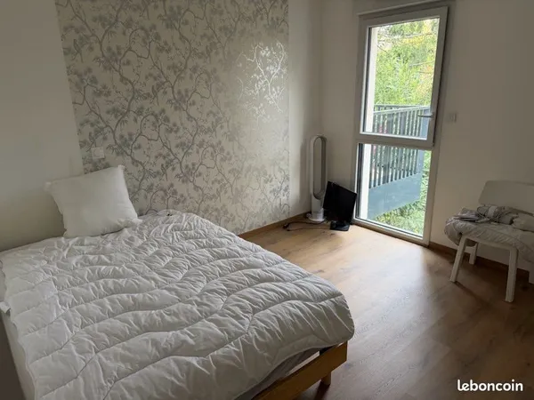 Chambre meublée au mois - Prévessin-Moëns (frontière Genève)