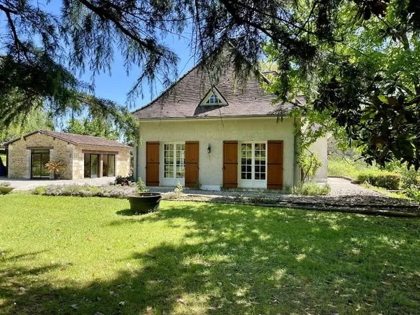 Maison 7 pièces 200 m²