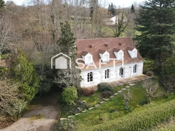 Tres Belle Propriete De Plus De 200m2 Sur 5964m2