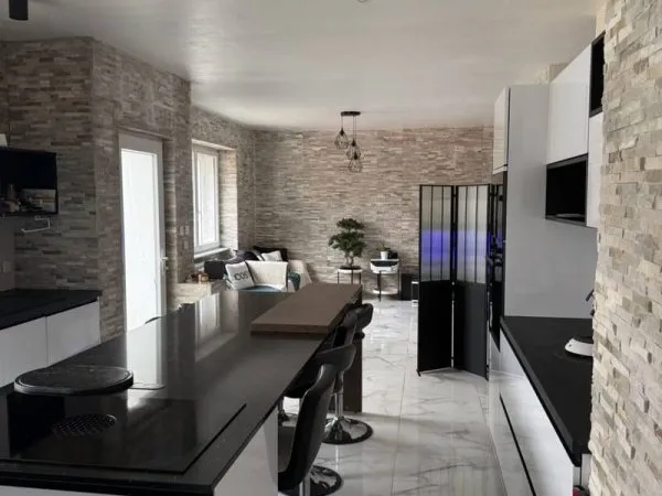 Maison 5 pièces 93 m²