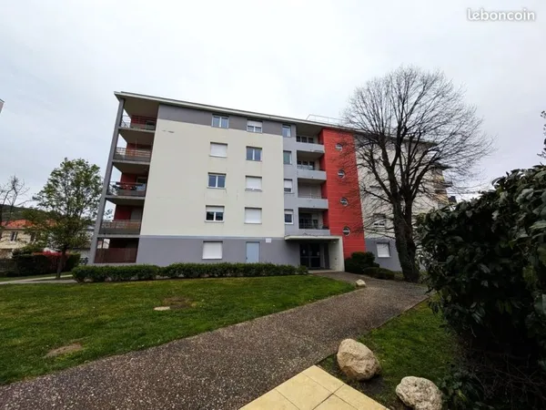 3 pièces 65 m² rénové en 2026 au 1er avec ascenseur + balcon + parking sous-sol