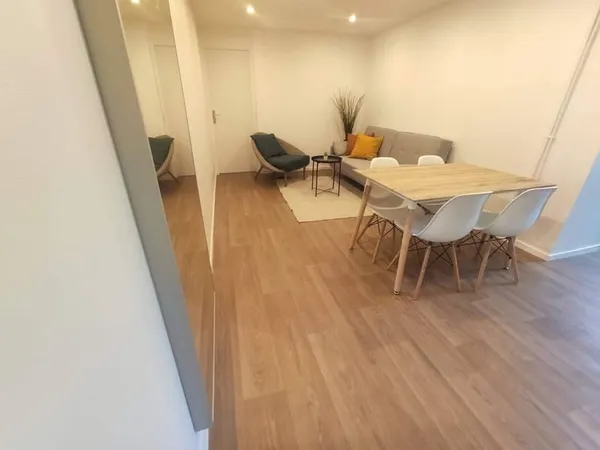 Appartement 6 pièces 100 m²