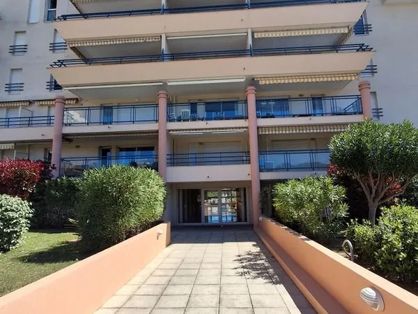 T2 Fréjus plage