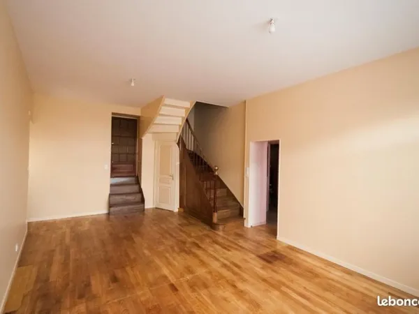 Maison renovee a 15 km de laval