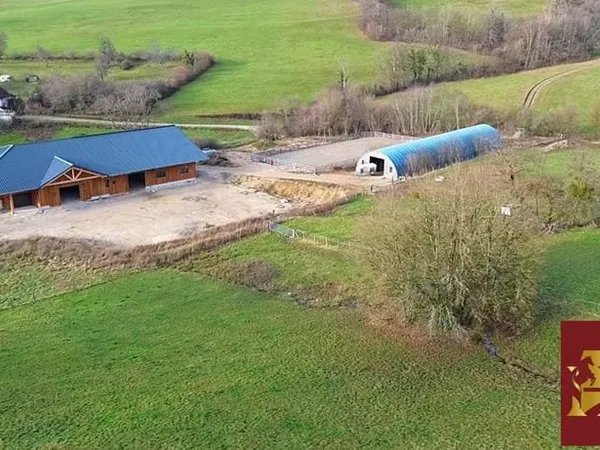 26 hectares aux portes de Suisse