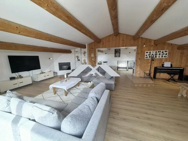 Ensemble immobilier 860 m² Tarascon