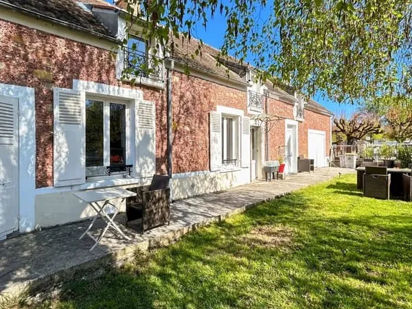 Maison 9 pièces 150 m²