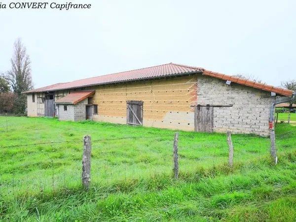 Maison 1 pièce 330 m²