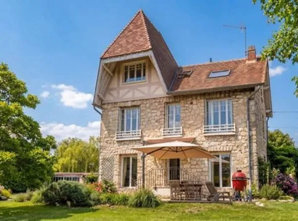 Maison 7 pièces 200 m²