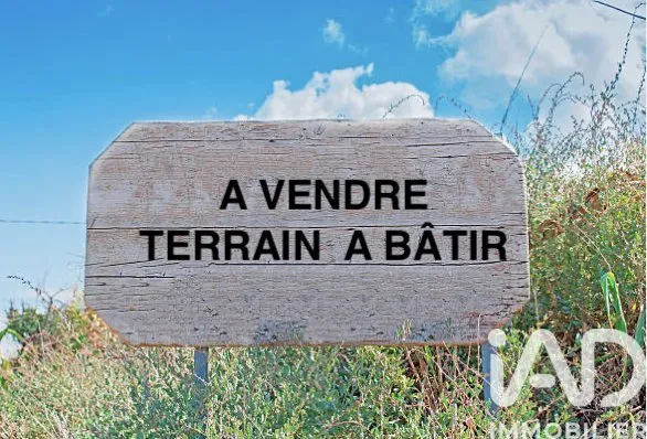 Terrain 769 m²