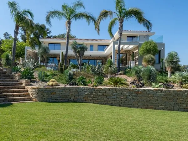 A Carqueiranne -Villa Architecte vue mer avec piscine