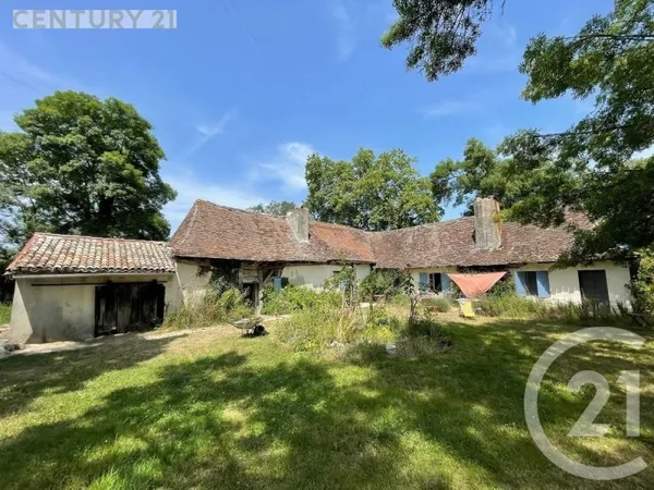 Maison 3 pièces 327 m²