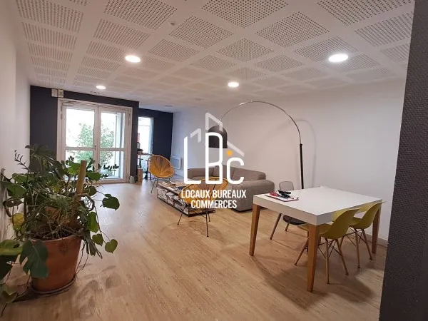 Local professionnel 121 m²