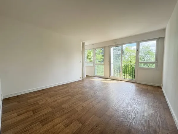 Appartement Verrieres Le Buisson 4 pièce(s) 78 m2