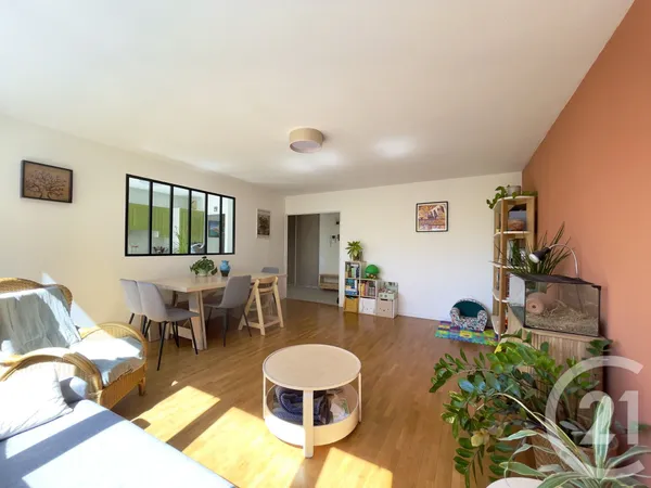Appartement 4 pièces 83 m²