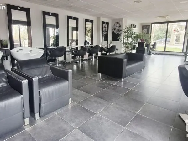 Murs commerciaux 85 m² MONTPELLIER