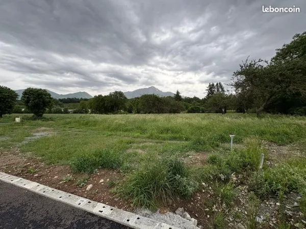 Terrain 513 m² Aubessagne
