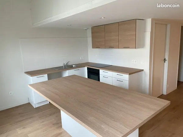 Location maison 150 m² avec jardin quartier Saint Augustin à BORDEAUX