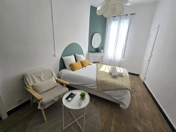 Studio 1 pièce 25 m²