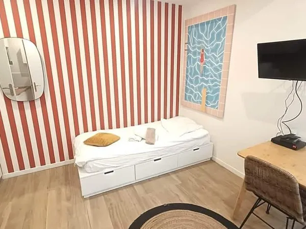 Studio 1 pièce 12 m²