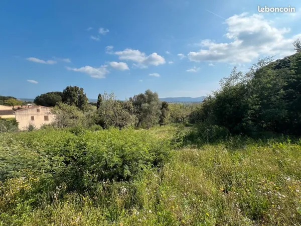 Terrain 3000 m² Grimaud