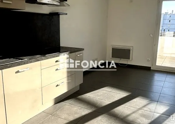 CHARTREUX T3 RECENT + TERRASSE SUD VUE DEGAGEE avec garage fermé en sous-sol inclus