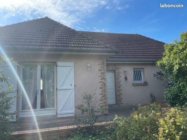 Maison et dépôt de 125m2