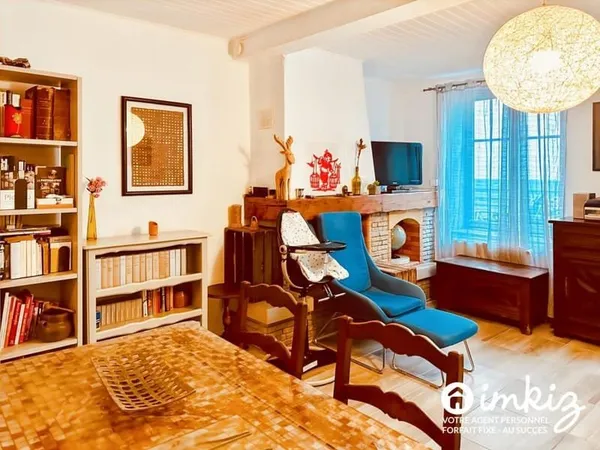 Maison ancienne rénovée avec garage coeur de ville