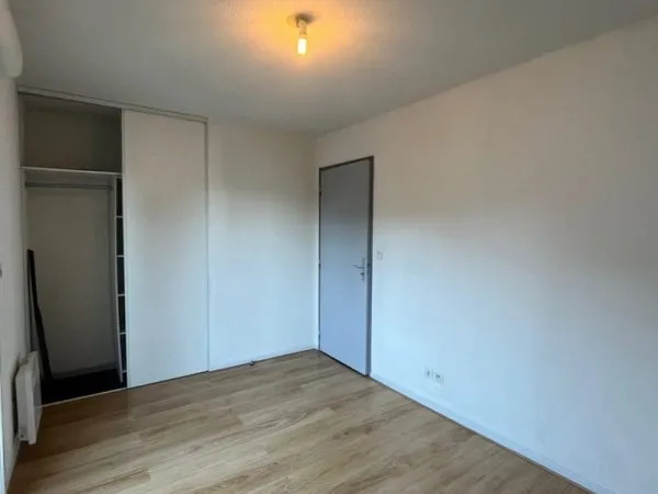 T2 DANS RESIDENCE CALME ET SECURISEE