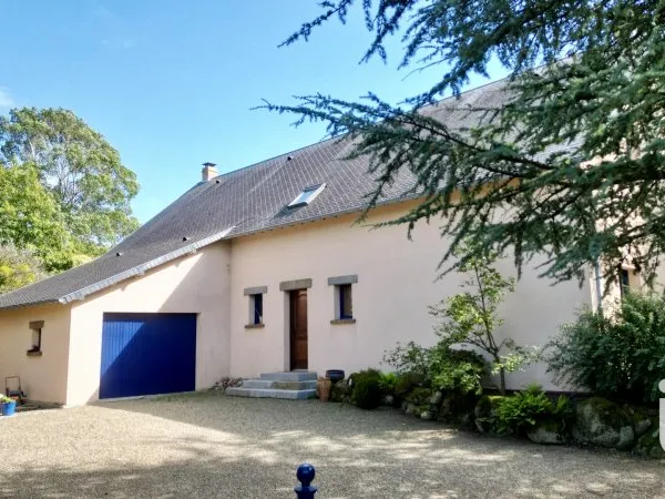 Maison 8 pièces 257 m²