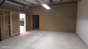 À LOUER - Local professionnel / Dépôt - ZI au Sousson
