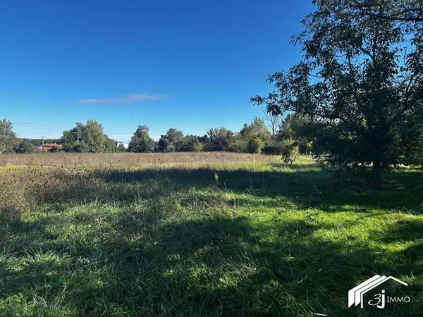 Terrain à bâtir à Lasserre-Pradère