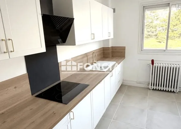 Bolle appartement t4 balcon et parking