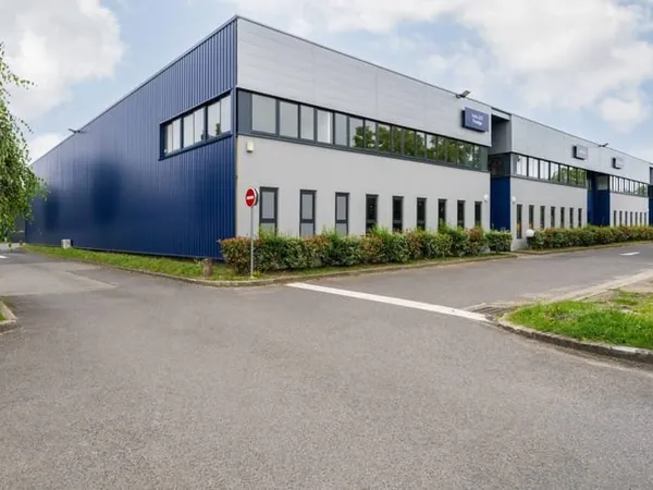 Entrepôt 1465 m²