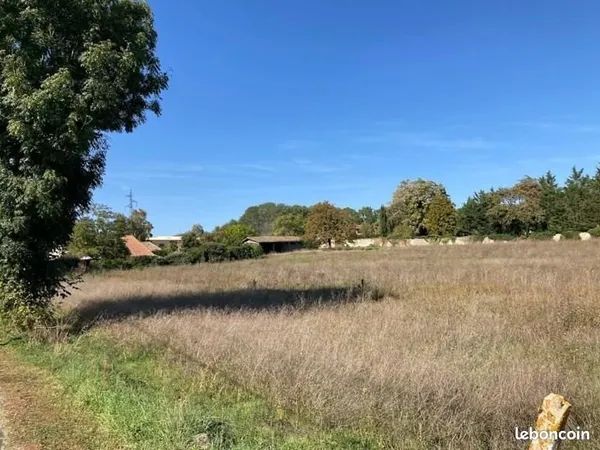 Terrain 2 020 m² Melle