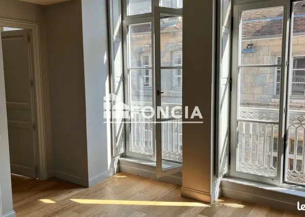 Très bel appartement T2 au centre ville de Besançon